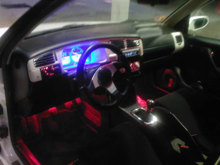 VW Golf 3  1.8 Black / White billede 4