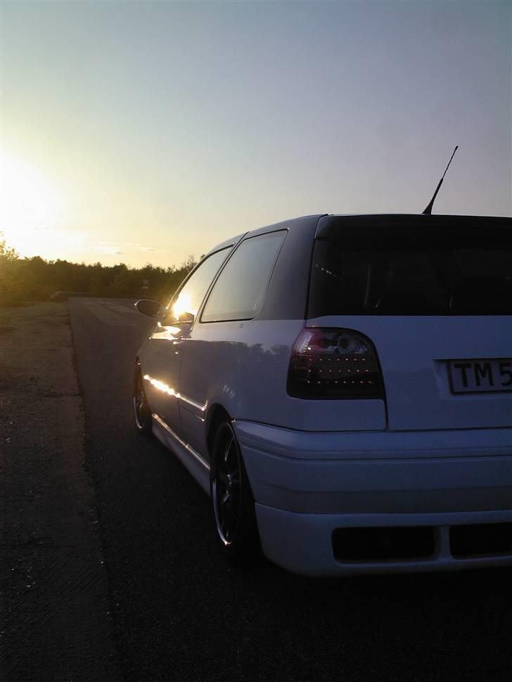 VW Golf 3  1.8 Black / White billede 9