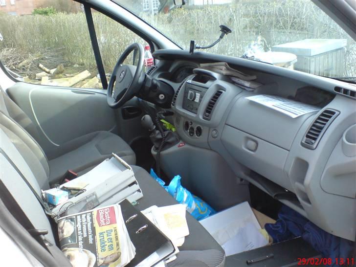 Opel vivaro - ja og der er næsten lige ryddet op billede 6
