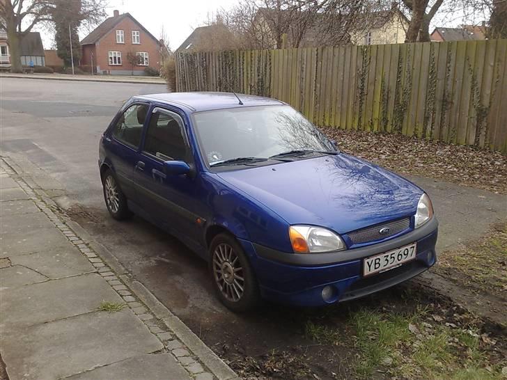 Ford fiesta 1,6 sport 16v billede 5