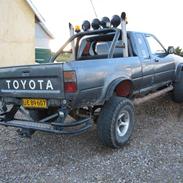 Toyota hilux 4x4 solgt