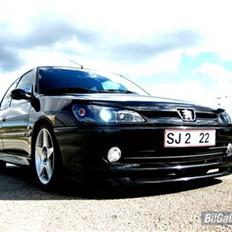 Peugeot 306