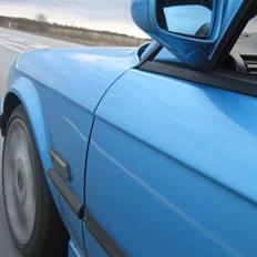 BMW                       E30 324td Zender