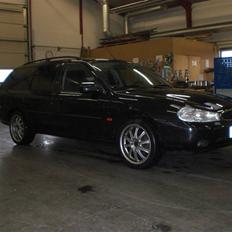 Ford Mondeo st-car (SOLGT)
