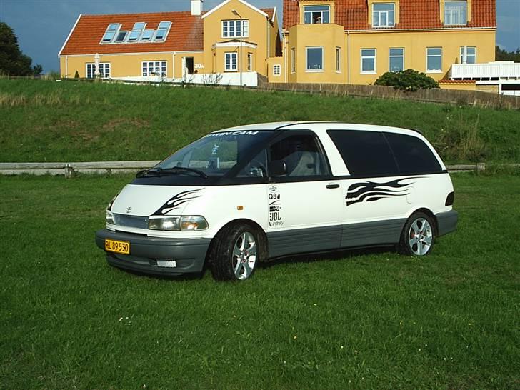 Toyota previa solgt billede 1