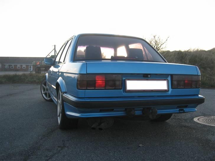 BMW                       E30 324td Zender billede 11