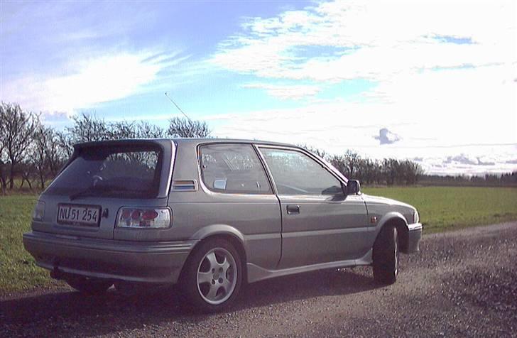 Toyota corolla 1.3 Xl - Bedre billeder kommer billede 8