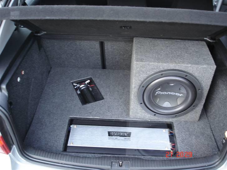 VW Golf 20v Turbo - Færdig resultat en go weekends arbejde.. Der  gik PÆNT mange pils til..  billede 5