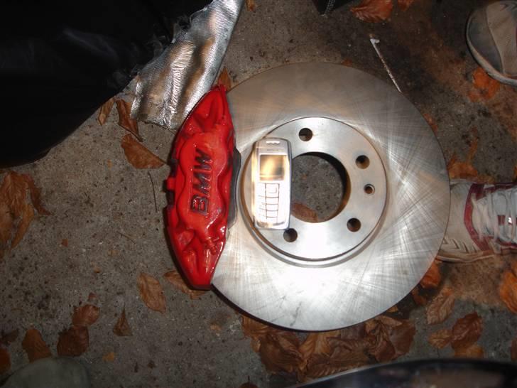 BMW 530i /// M5 SOLGT - M5 bremser fra E39 4 stemplet kalibre skiver 330MM billede 9