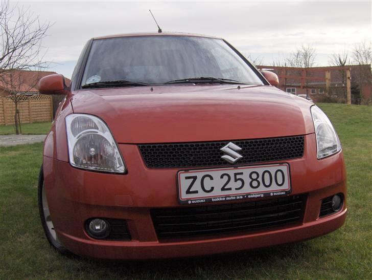 Suzuki Swift 1.5 GLX *DØD* billede 4