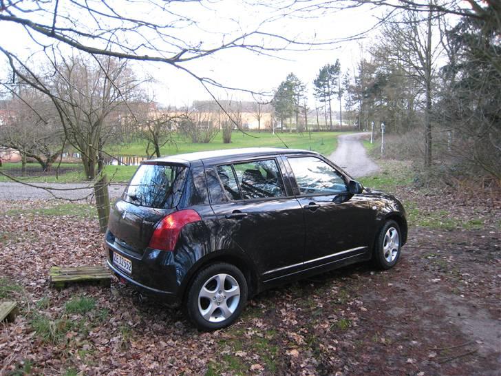 Suzuki Swift GLS billede 15