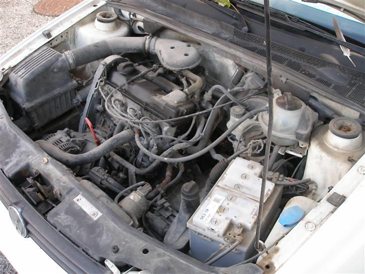 VW Golf III (Solgt) - Motorrummet den da jeg fik den. billede 3