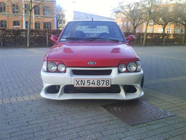 Ford escort solgt og død også - så kom der sgu delta 1 frontskørt på vognen mangler bare af blive malet så  billede 9