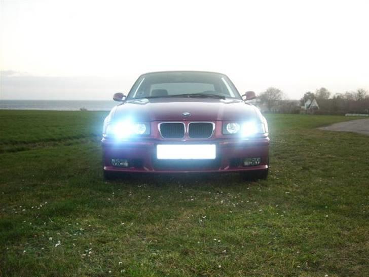BMW 320i E36 Coupé +DØD+ - Xenon 8000k billede 10