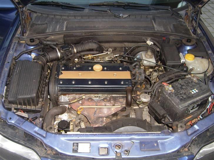 Opel vectra b  SOLGT - tja der eftersigende det der får den til at køre. billede 5
