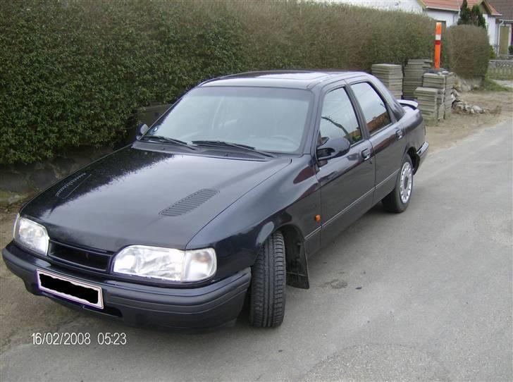 Ford Sierra 2000 T  - øv og så med vinterhjul billede 2