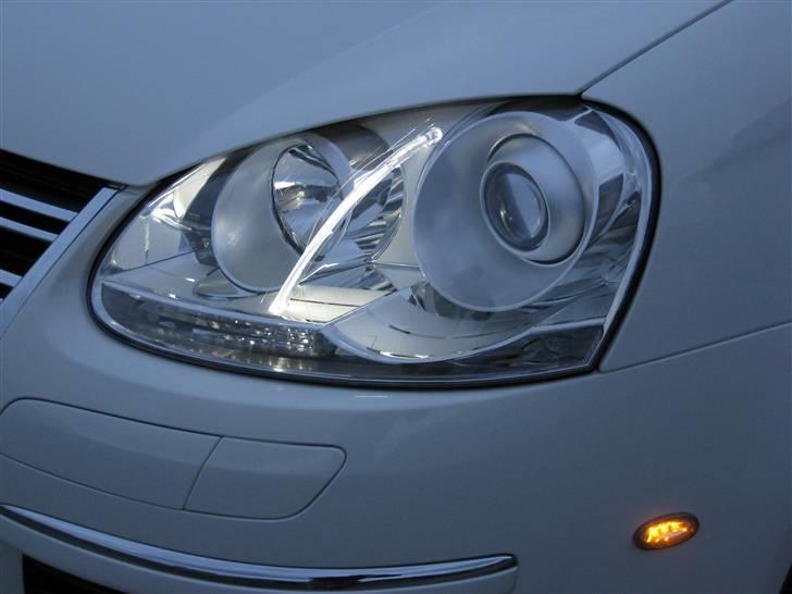 VW Golf V Variant TDI 140 SOLGT - Nu er der kommet lys i lygterne der er parkeringslys  billede 10