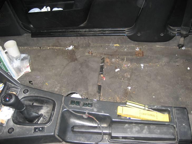 BMW E30 Touring stjålet billede 17