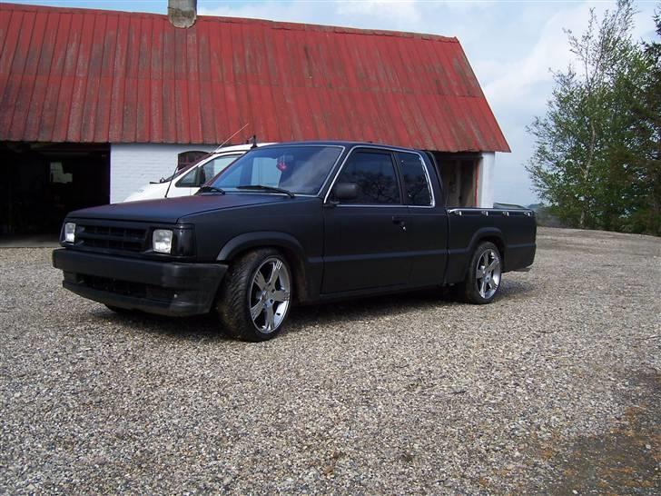 Mazda B2000 "solgt" billede 1