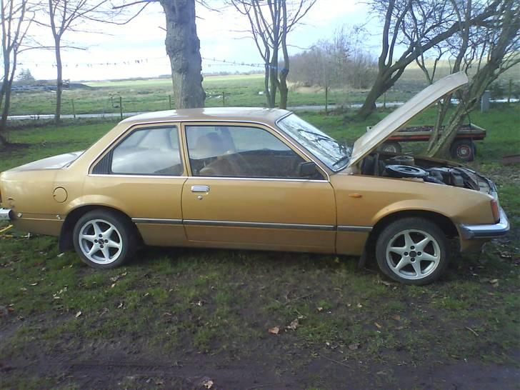 Opel rekord e renovering  billede 7