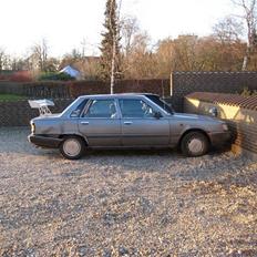 Toyota camry dx (SKROTTET)