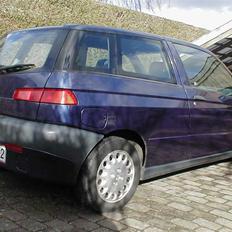 Alfa Romeo 145 L