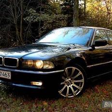 BMW 740I V8 kompressor