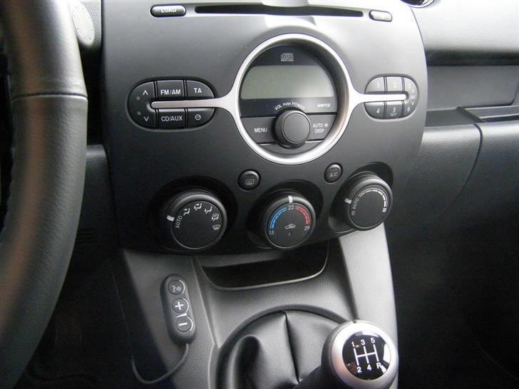 Mazda 2 sport - Stereo og Klima billede 6
