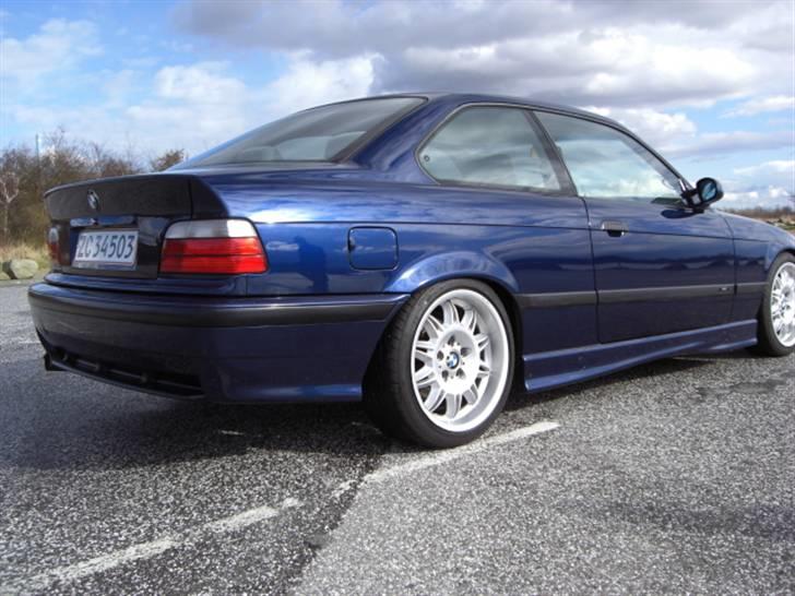 BMW 325i coupe billede 4