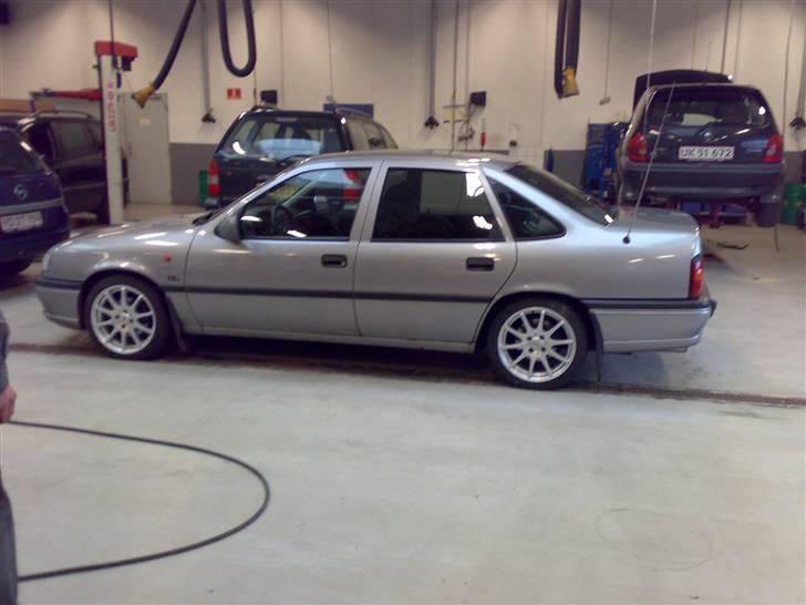 Opel Vectra A (solgt) billede 1