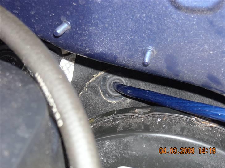 Seat Leon - Strømkabel til forstærker hvis nogen sku være i tvivl... billede 11