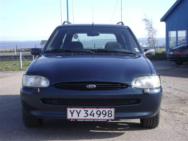 Ford Escort (SOLGT) billede 4