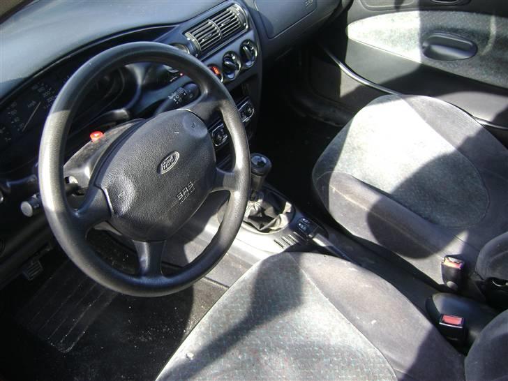 Ford Escort (SOLGT) billede 10