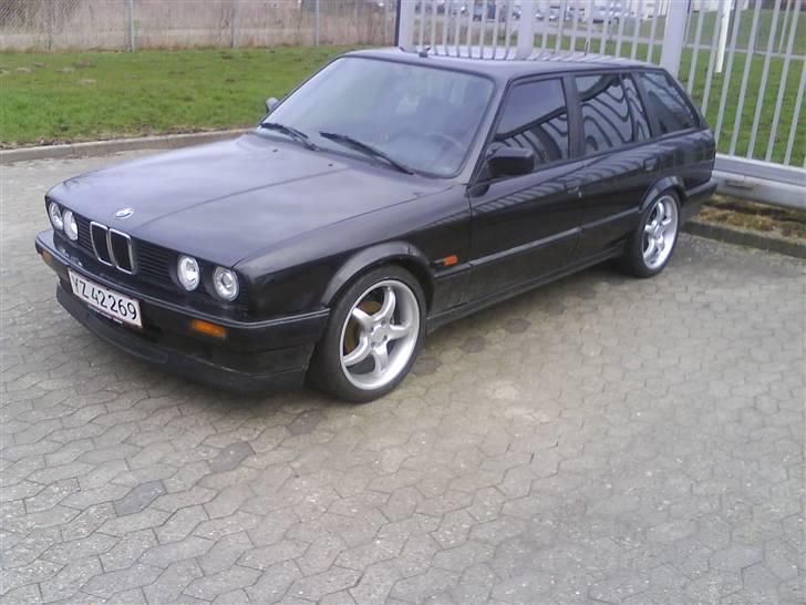 BMW 325i SOLGT billede 1