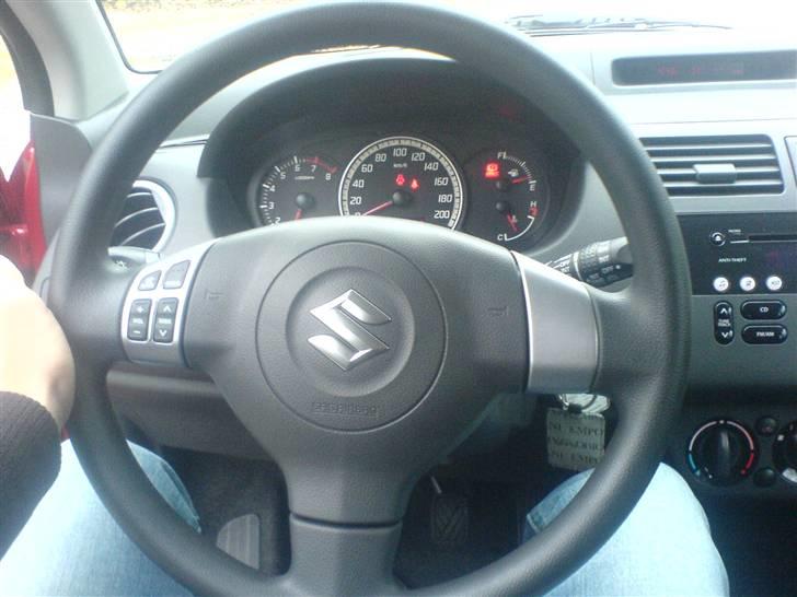 Suzuki swift 1.5 GL-A (Solgt) billede 5