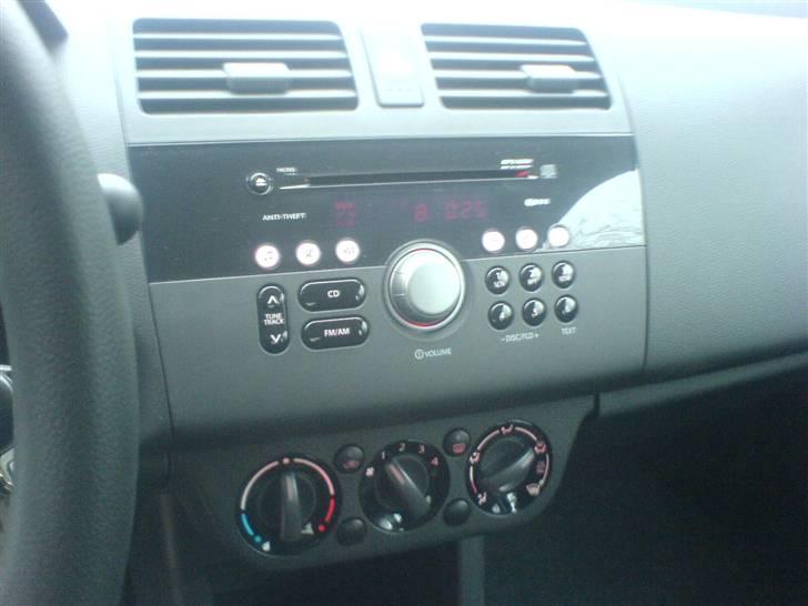 Suzuki swift 1.5 GL-A (Solgt) billede 7