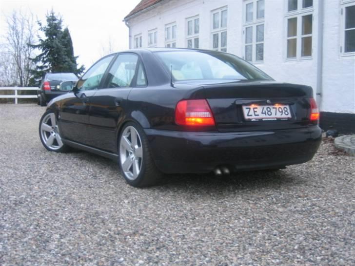 Audi a4 1,9tdi SOLGT billede 9