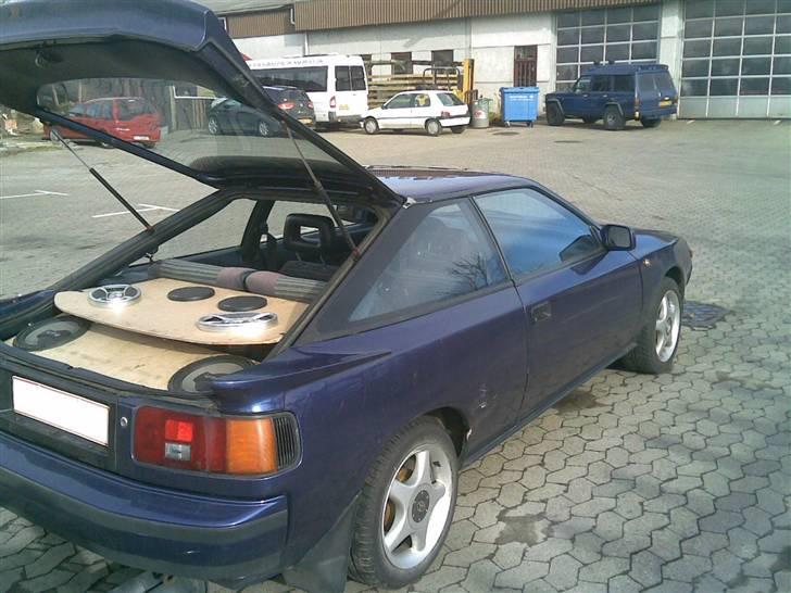 Toyota Celica  - fra en af de pæne sider billede 1