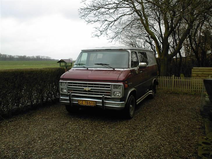 Chevrolet G20 chevy van solgt :'( billede 2