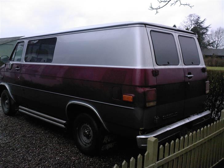 Chevrolet G20 chevy van solgt :'( billede 4