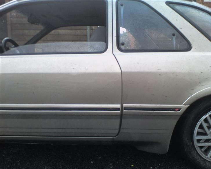 Ford sierra xr4i - der kan man se de udspartlet dør håndtag billede 17