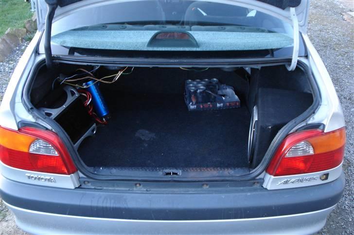 Toyota avensis billede 4