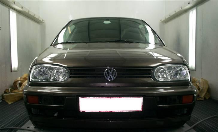 VW Golf 3 1,8 - Ved at blive malet billede 5