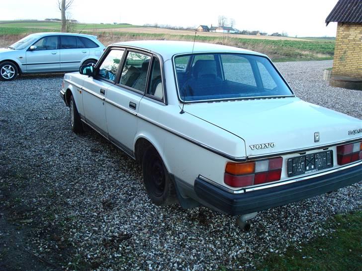 Volvo 240 GL ( Solgt ) billede 3
