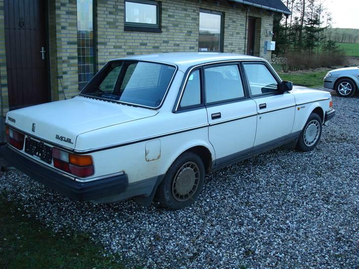 Volvo 240 GL ( Solgt ) billede 5