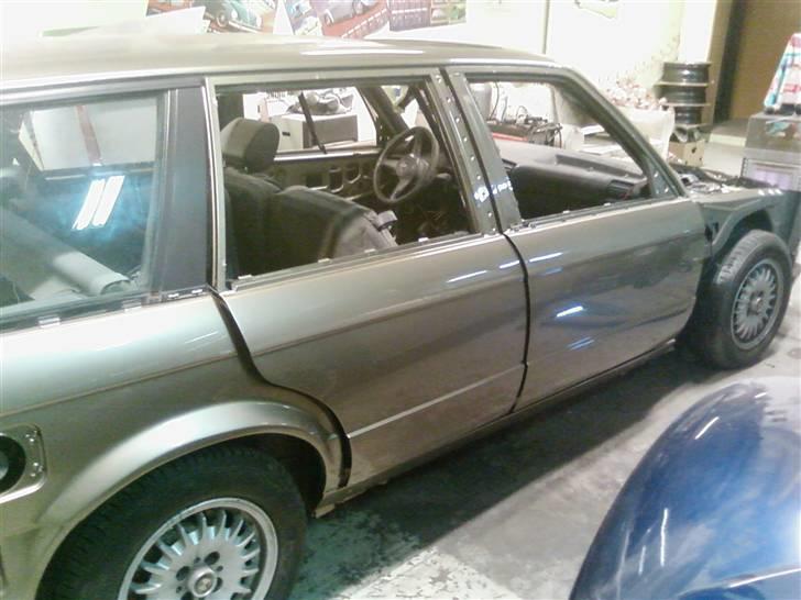 BMW 325 E30 touring billede 2