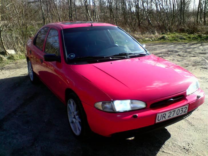 Ford Mondeo 1.8 16v clx SOLGT billede 12