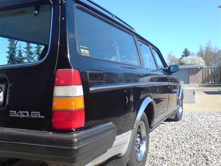 Volvo 240 GL - U.S. version     billede 5
