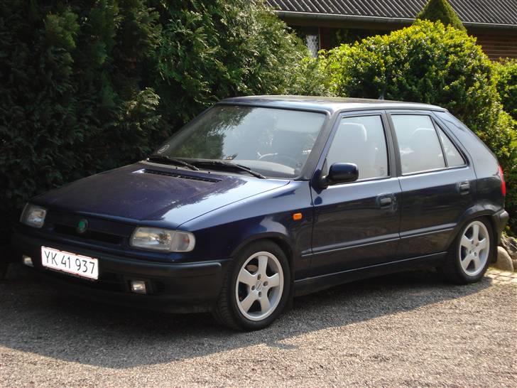 Skoda Felicia SOGLT - før der blevet lavet rust billede 1