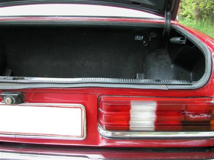 Mercedes Benz W123 240D  **1.200.000 km - Eftermonteret niveuregulering (luft) http://www.wachsberg.dk/forum/forum_posts.asp?TID=467&PN=1 billede 15